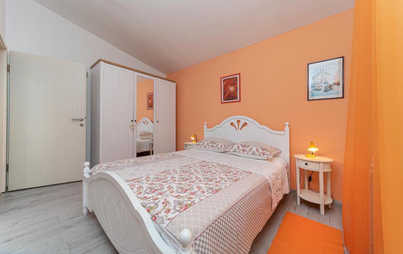 Apartments Villa Lilla Башка-Вода Экстерьер фото